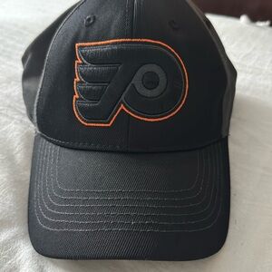 Flyers cap adjustable